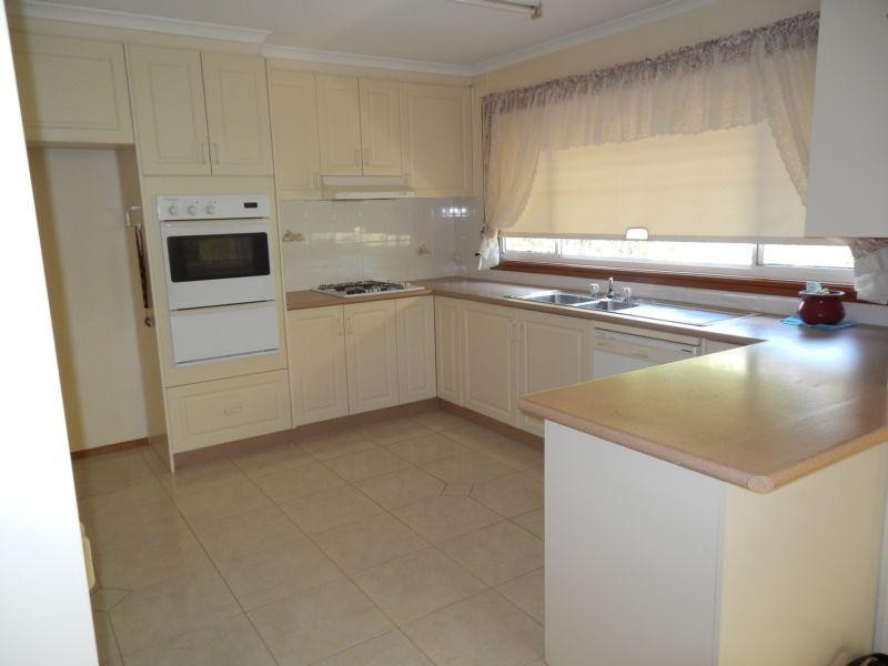2 Hyandra Street, Griffith NSW 2680