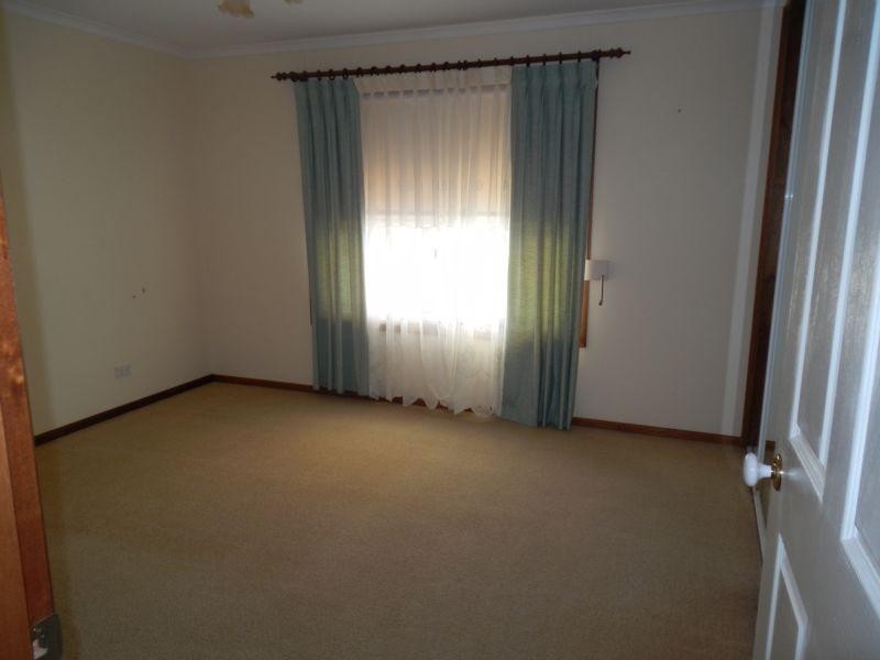 2 Hyandra Street, Griffith NSW 2680