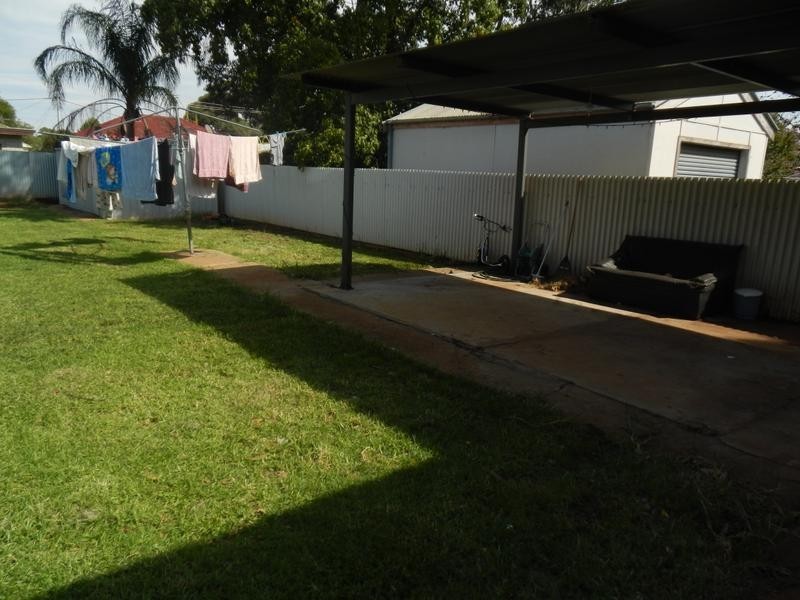16 Bringagee Street, Griffith NSW 2680
