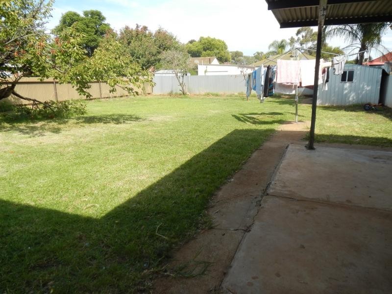 16 Bringagee Street, Griffith NSW 2680
