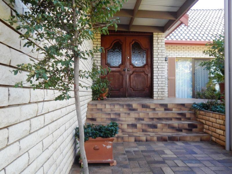 37 Wyangan Avenue, Griffith NSW 2680