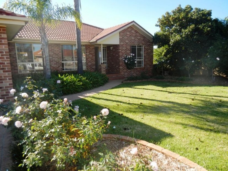 32 McMahon Street, Griffith NSW 2680
