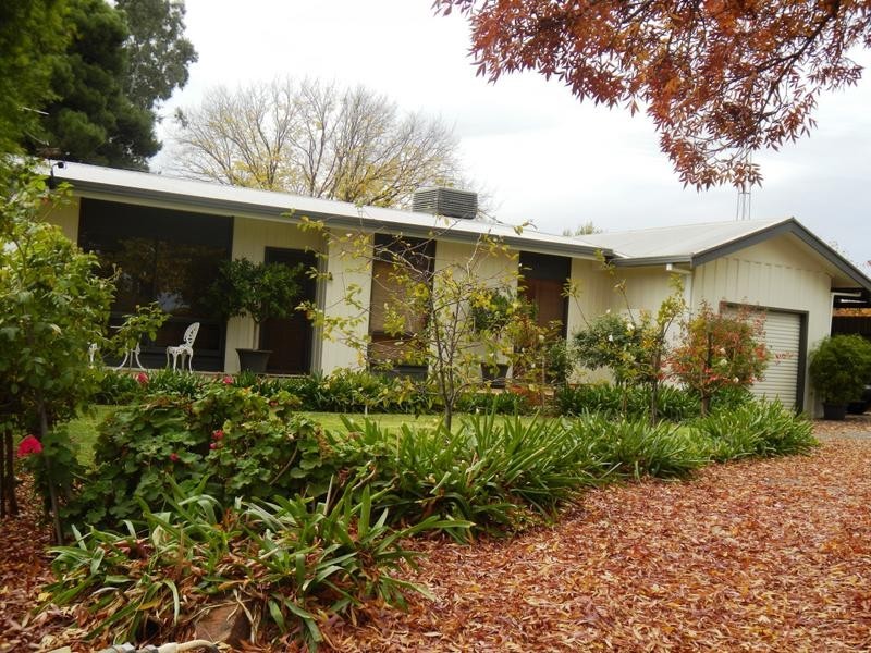 Farm 2422 Schwab Road, Yenda NSW 2681