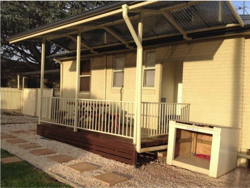 15 Cedar Crescent, Griffith NSW 2680