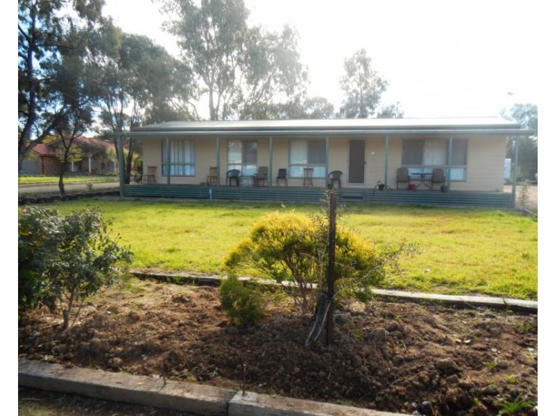 23 Boyd Street, Darlington Point NSW 2706
