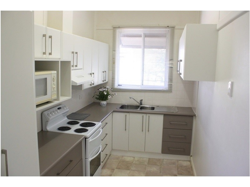 16 Merrigal Street, Griffith NSW 2680