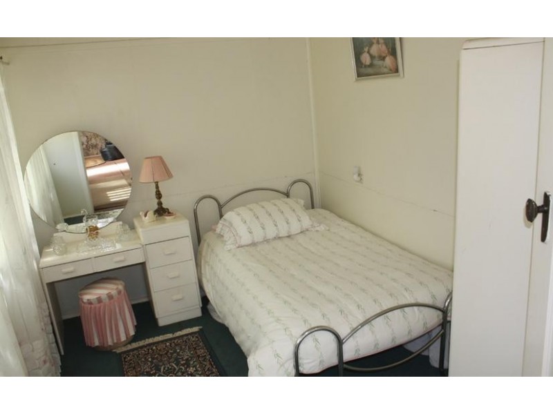 16 Merrigal Street, Griffith NSW 2680