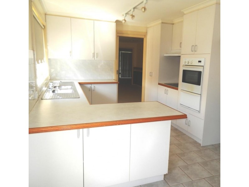 15 Noble Street, Beelbangera NSW 2680