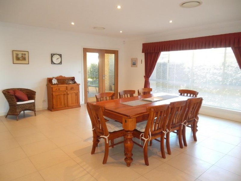 43 Citrus Road, Griffith NSW 2680
