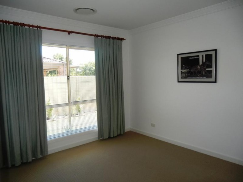 43 Citrus Road, Griffith NSW 2680