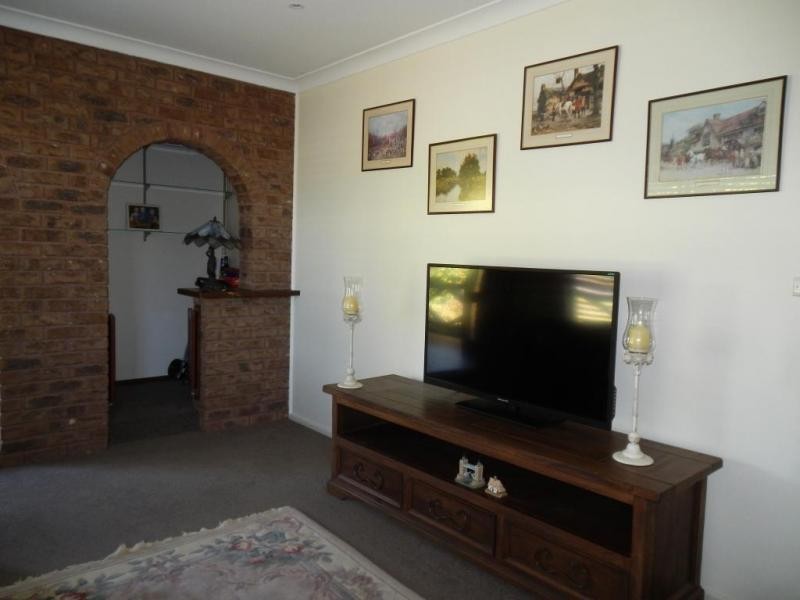 66 Doolan Crescent, Griffith NSW 2680