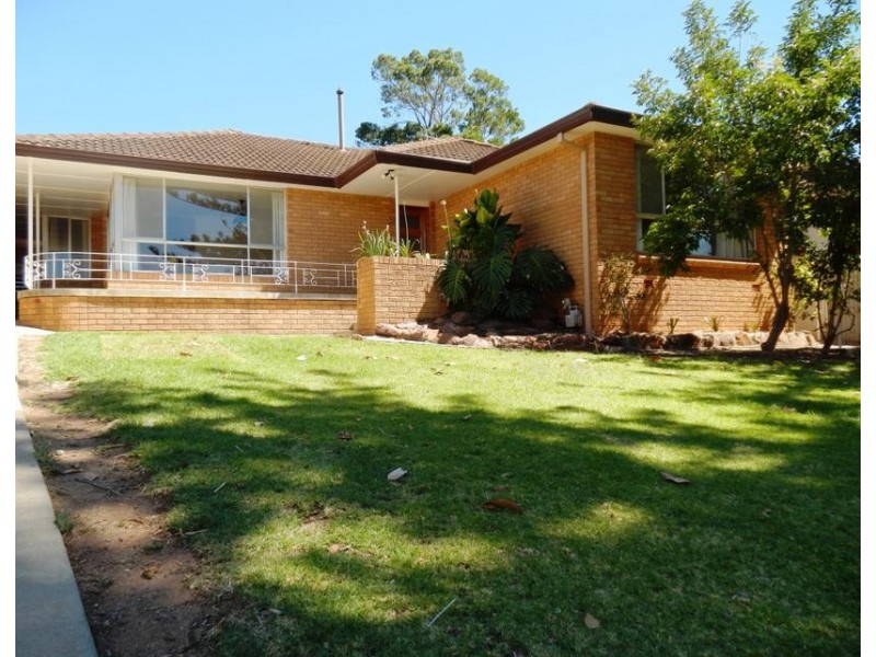 44 Ross Crescent, Griffith NSW 2680