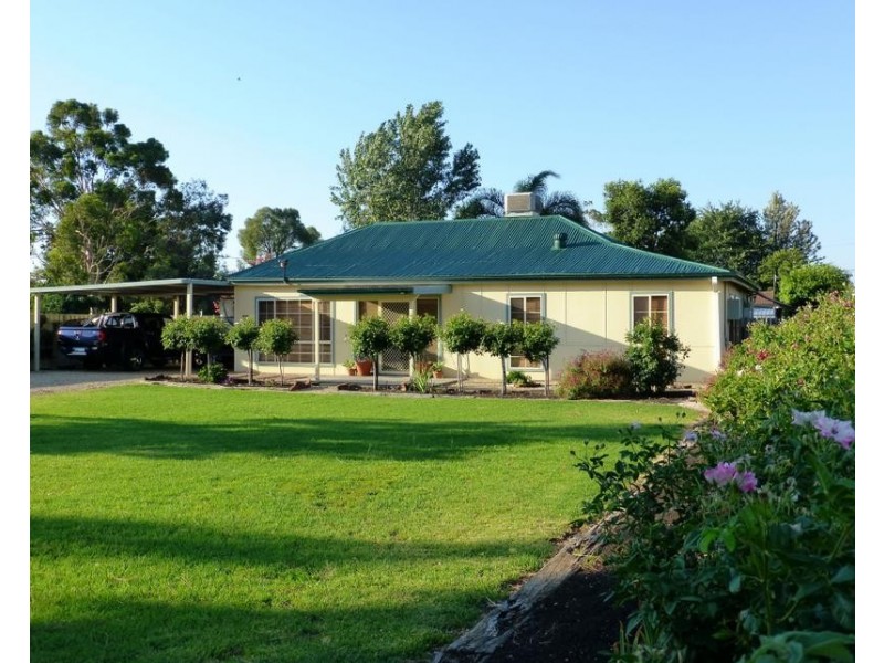 6 Henry Street, Yenda NSW 2681