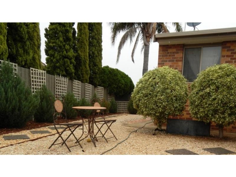 5 Halford Place, Griffith NSW 2680