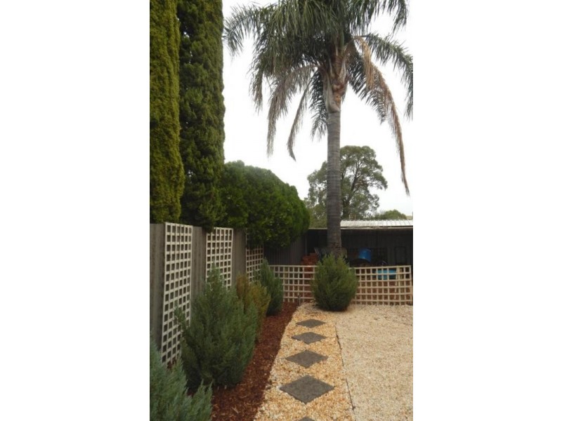 5 Halford Place, Griffith NSW 2680