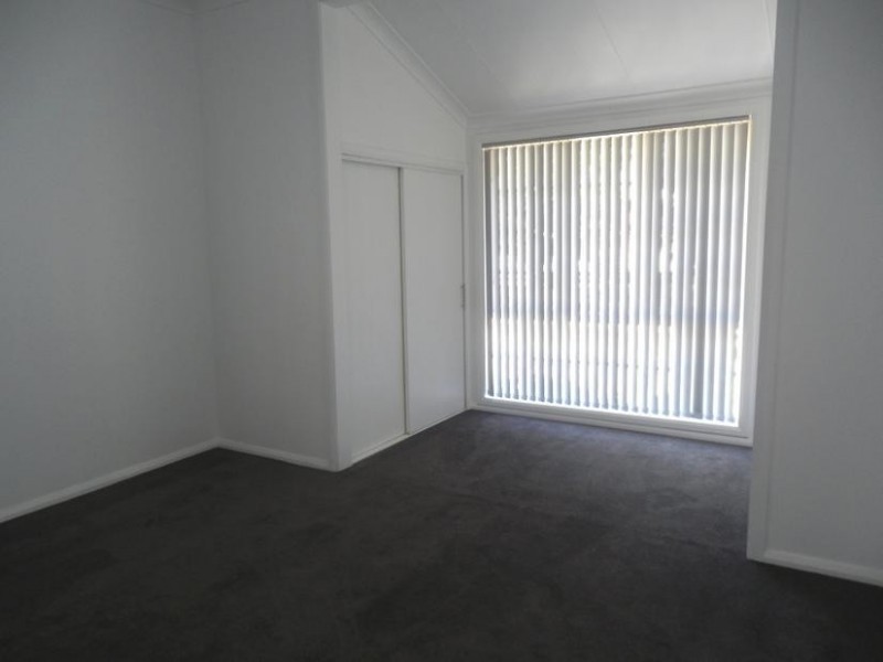 251 Wakaden Street, Griffith NSW 2680