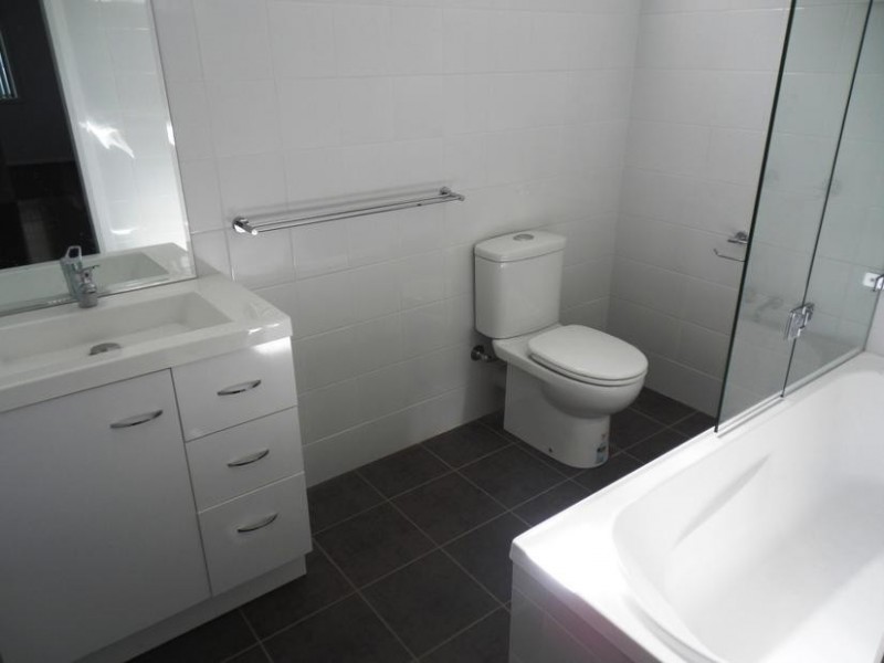 251 Wakaden Street, Griffith NSW 2680