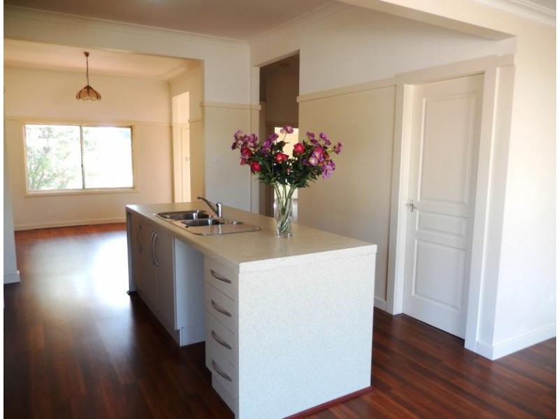 5 Gorton Street, Yoogali NSW 2680