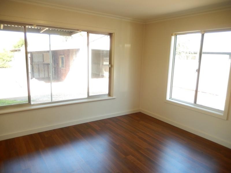 5 Gorton Street, Yoogali NSW 2680