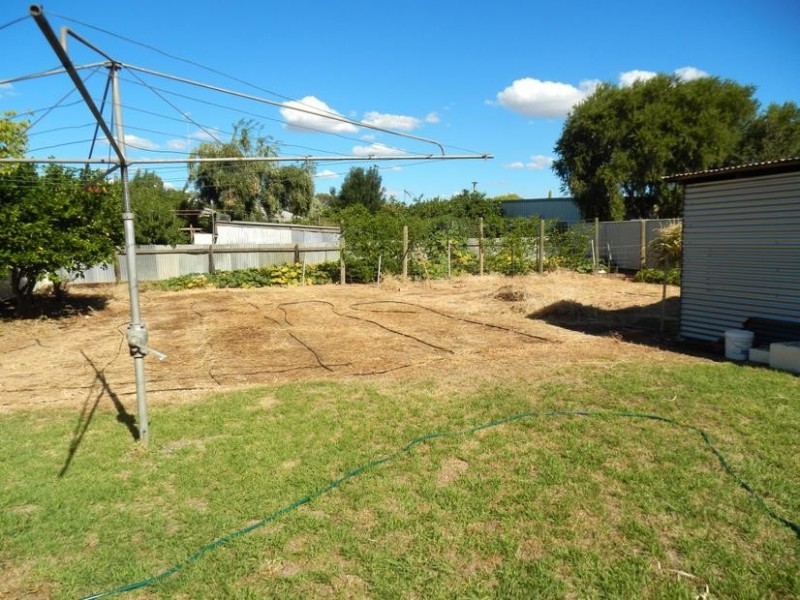 5 Gorton Street, Yoogali NSW 2680