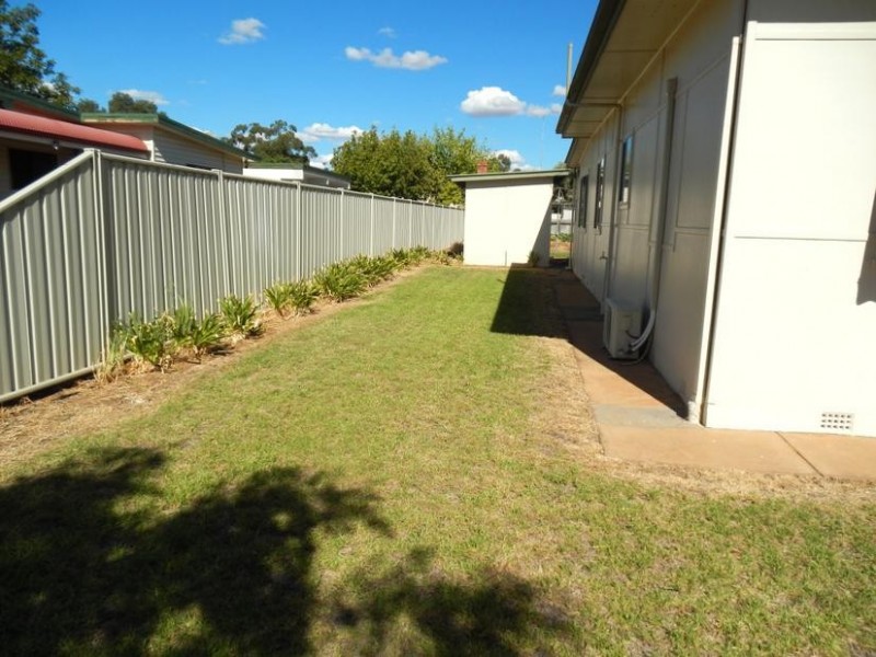 5 Gorton Street, Yoogali NSW 2680