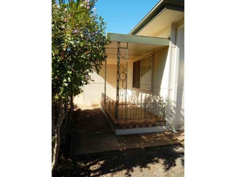 5 Gorton Street, Yoogali NSW 2680