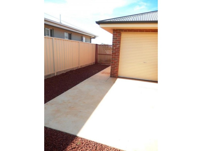 93 Citrus Road, Griffith NSW 2680