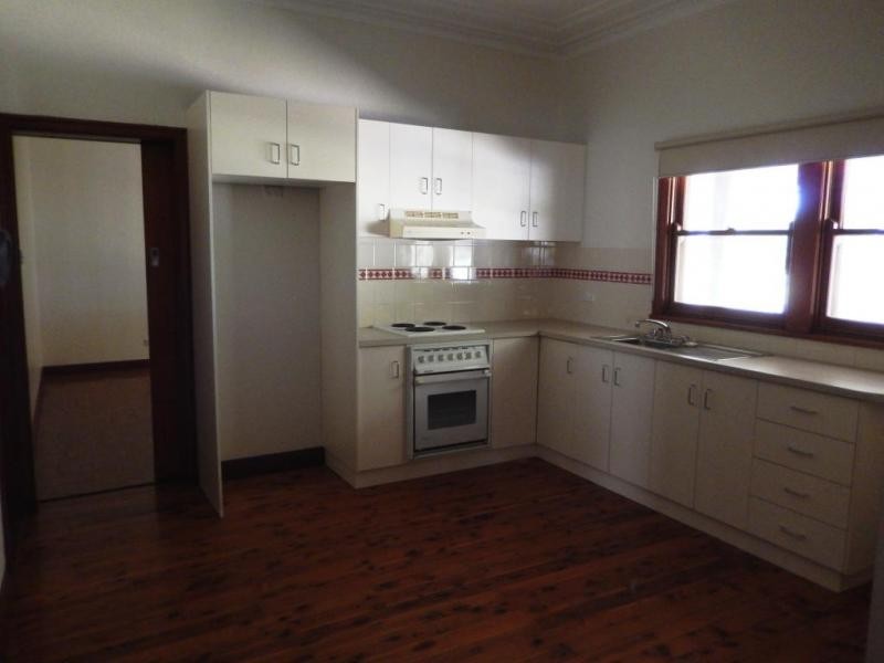 1 & 2/37 Kookora Street, Griffith NSW 2680