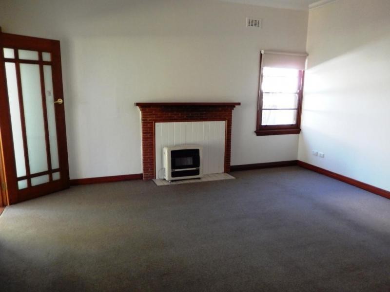 1 & 2/37 Kookora Street, Griffith NSW 2680