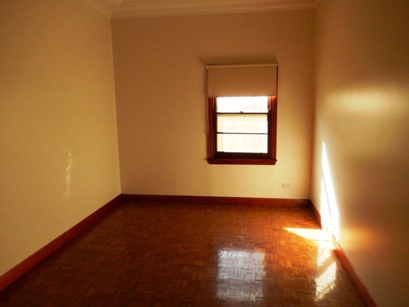 1 & 2/37 Kookora Street, Griffith NSW 2680