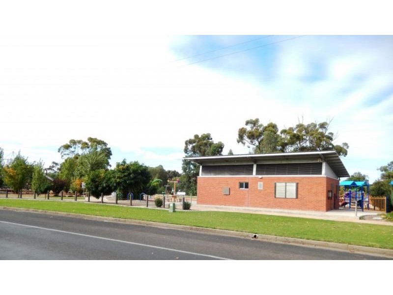 1 & 2/37 Kookora Street, Griffith NSW 2680