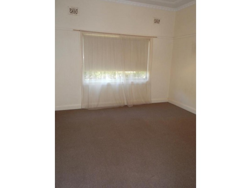 5 Bent Street, Griffith NSW 2680