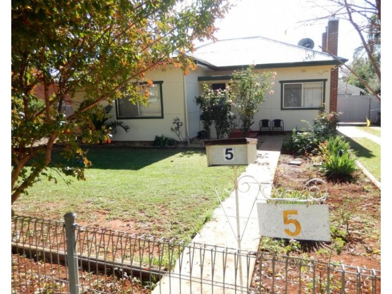 5 Bent Street, Griffith NSW 2680