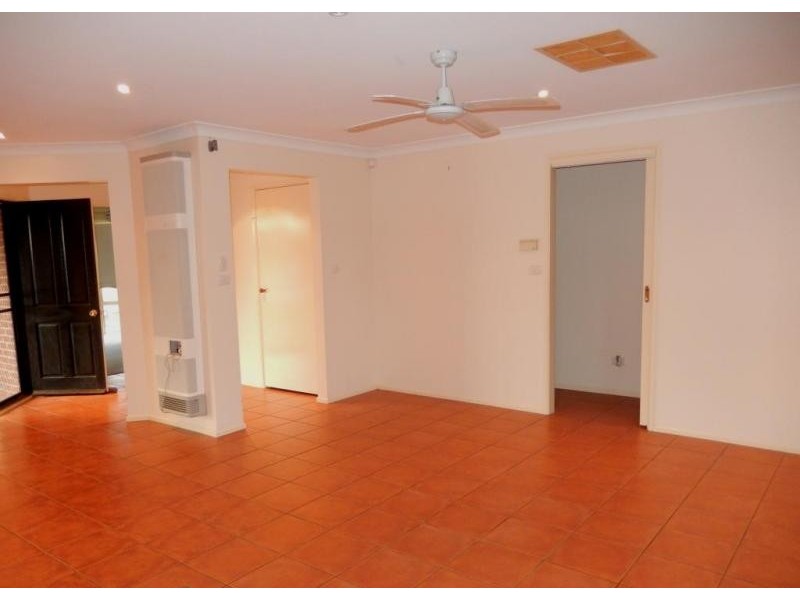 16 Montrose Drive, Griffith NSW 2680