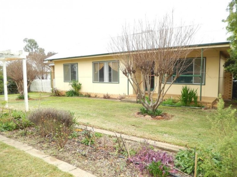 23 Hay Road, Darlington Point NSW 2706