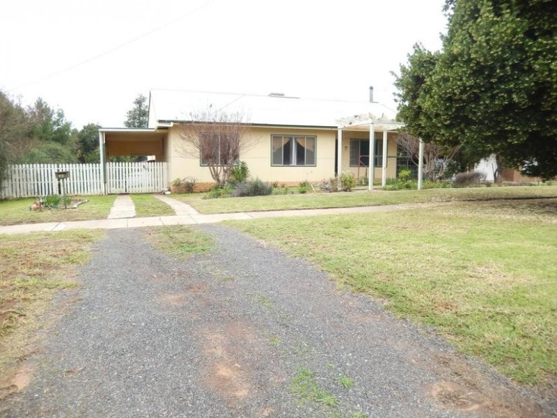 23 Hay Road, Darlington Point NSW 2706
