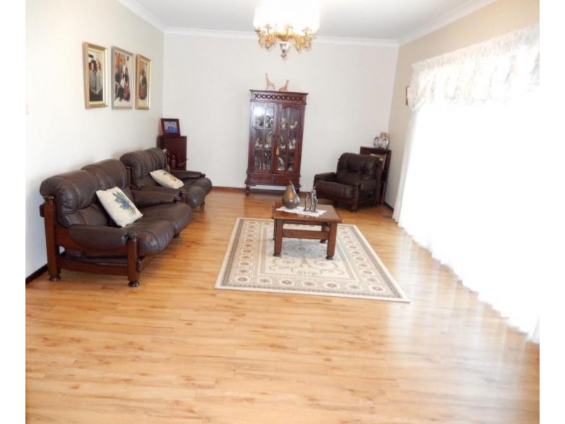 53 Poole Street, Griffith NSW 2680