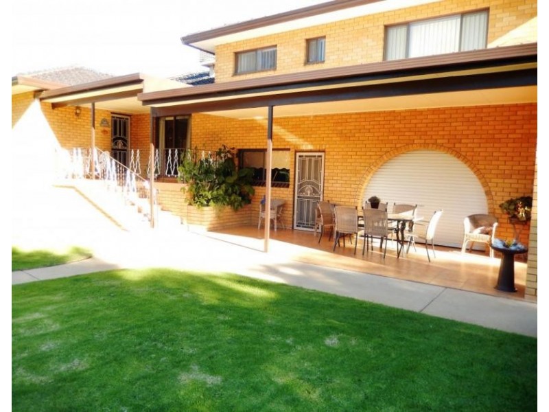 53 Poole Street, Griffith NSW 2680