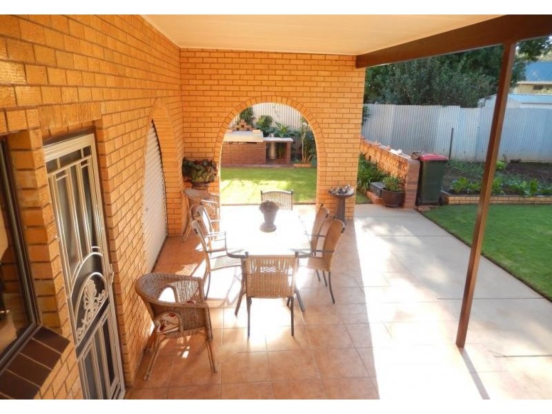 53 Poole Street, Griffith NSW 2680
