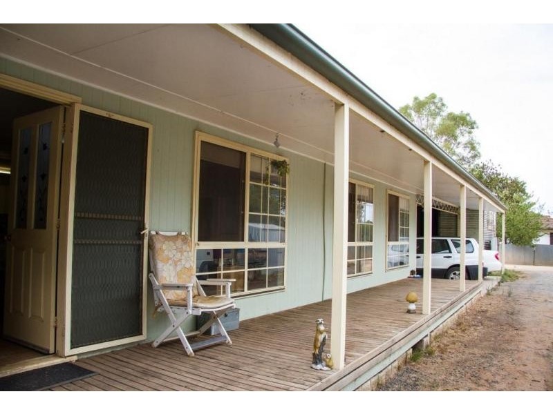 100 Yapunyah Street, Barellan NSW 2665