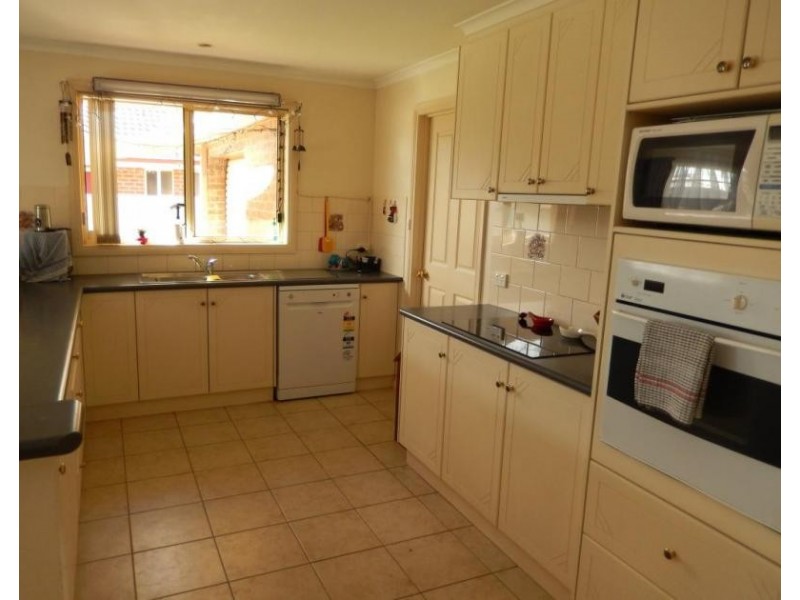 39 Foreshaw Avenue, Griffith NSW 2680