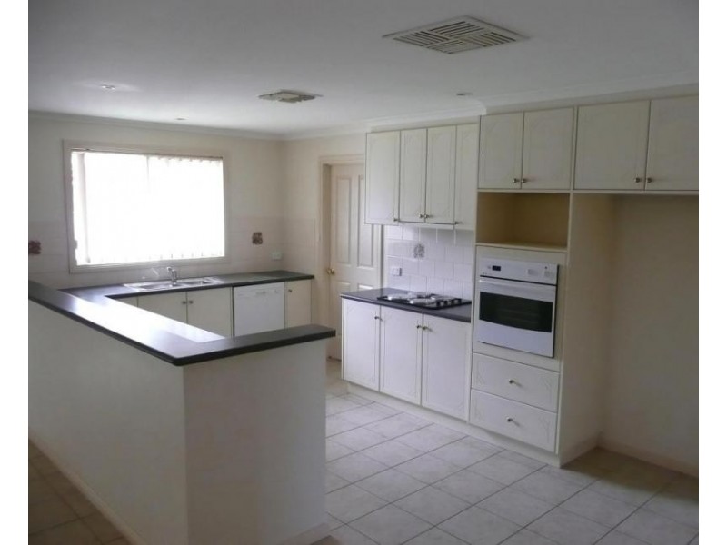 39 Foreshaw Avenue, Griffith NSW 2680