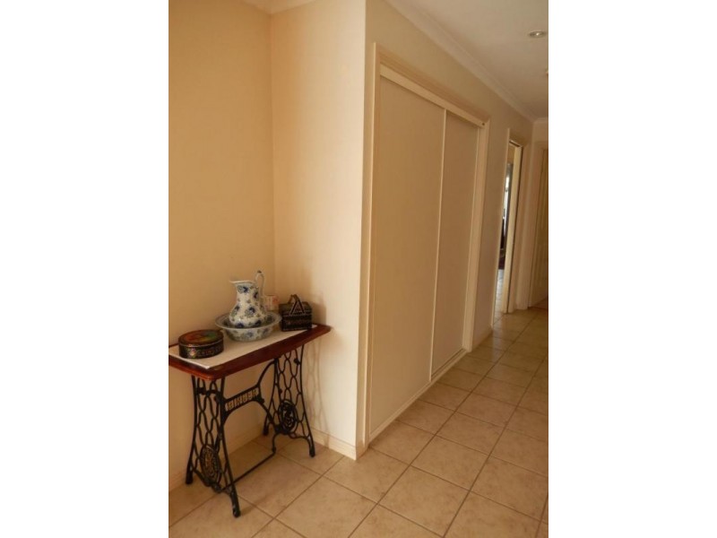 39 Foreshaw Avenue, Griffith NSW 2680