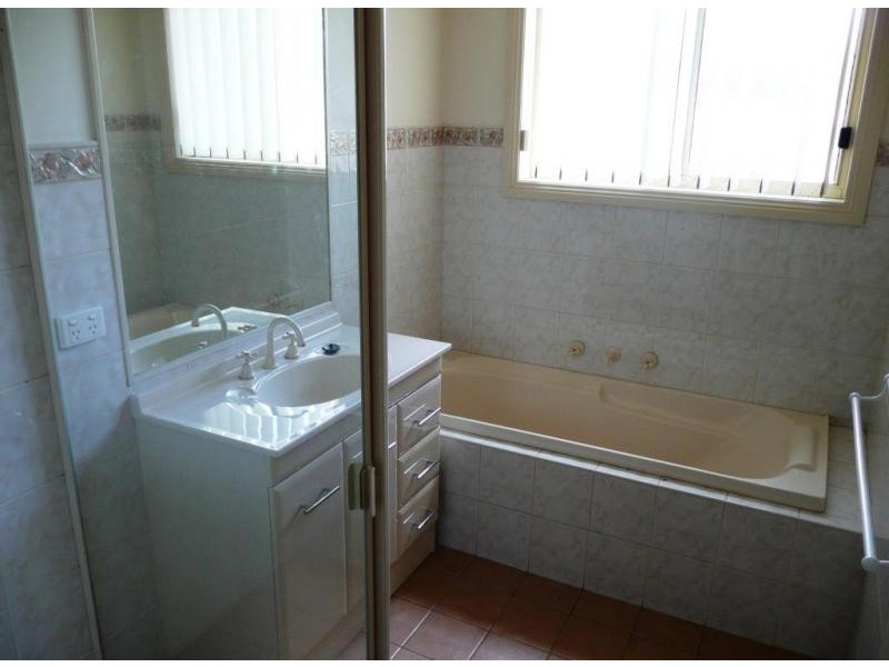 39 Foreshaw Avenue, Griffith NSW 2680