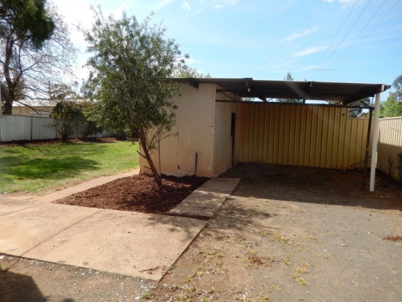 7 South Avenue, Yenda NSW 2681