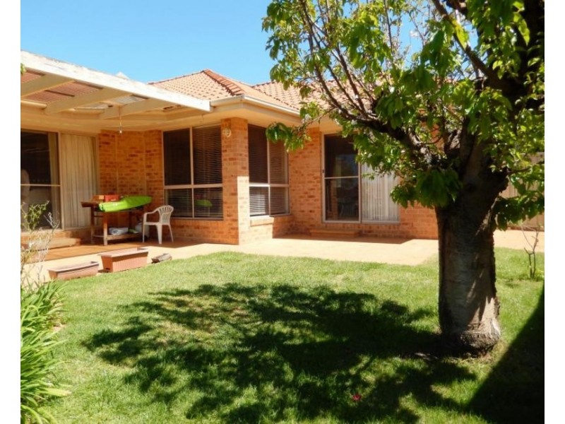 35 Nicholls Street, Griffith NSW 2680