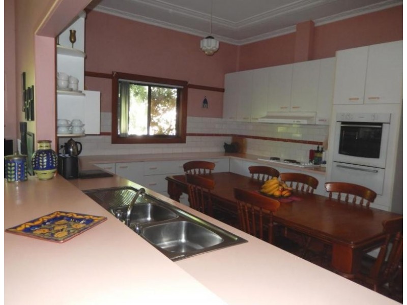 5 Carrathool Street, Griffith NSW 2680