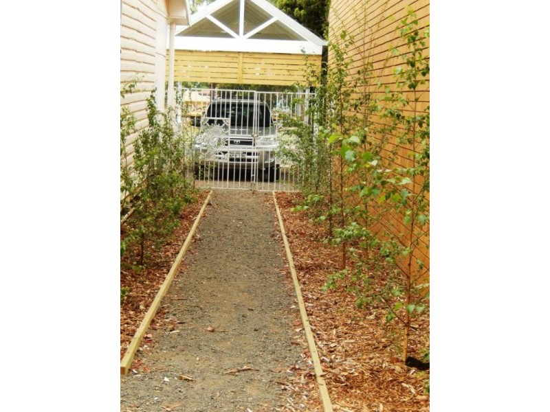 251 Wakaden Street, Griffith NSW 2680