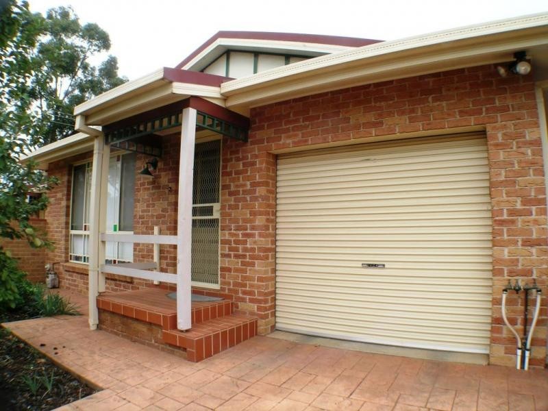 2/103 Daines Street, Griffith NSW 2680