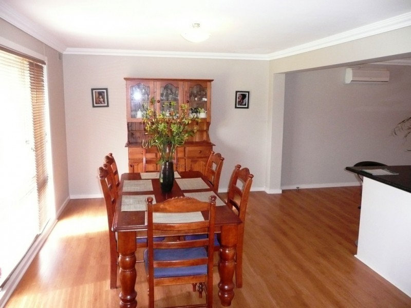 18 Lowde Street, Nericon NSW 2680